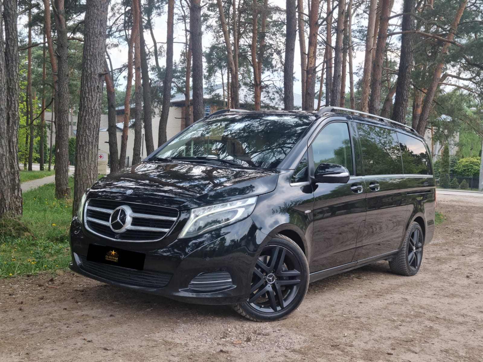 Mercedes V-Class z zewnątrz 1